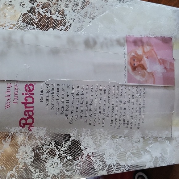 Vintage 1989 Wedding Fantasy Barbie - Picture 3 of 8